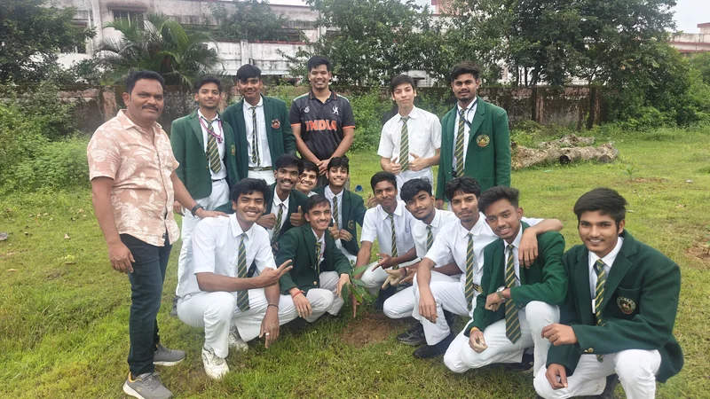 मॉडल स्कूल बैहर में एनएसएस इकाई ने किया वृक्षारोपण